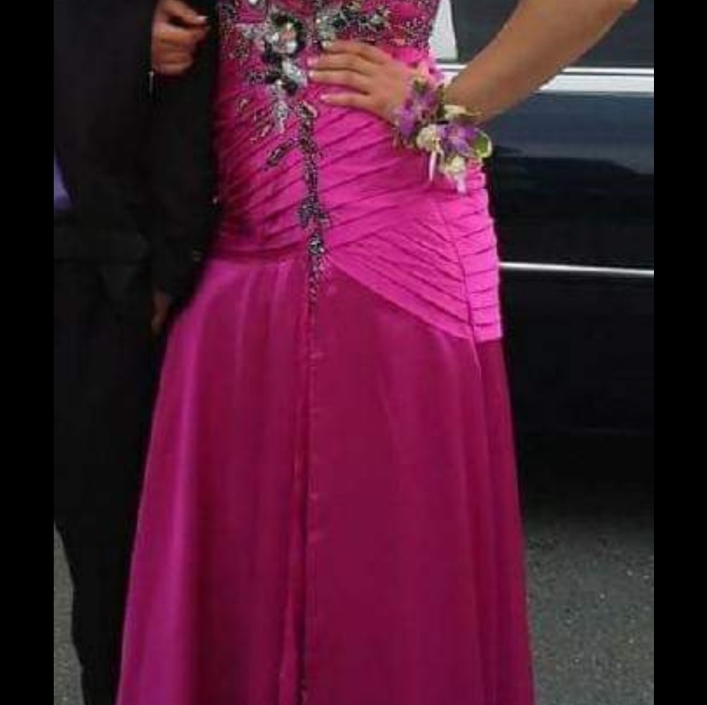 Prom dress - Picture 3 of 3